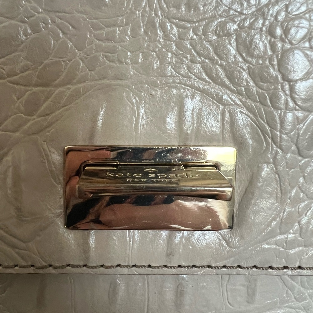 Kate Spade Purse - Picture 5 of 10